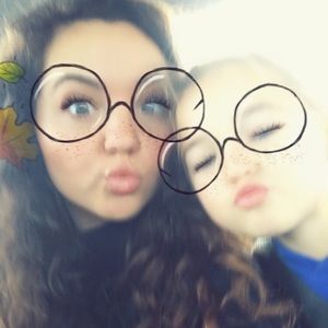 Meet your Posher, Ayrion